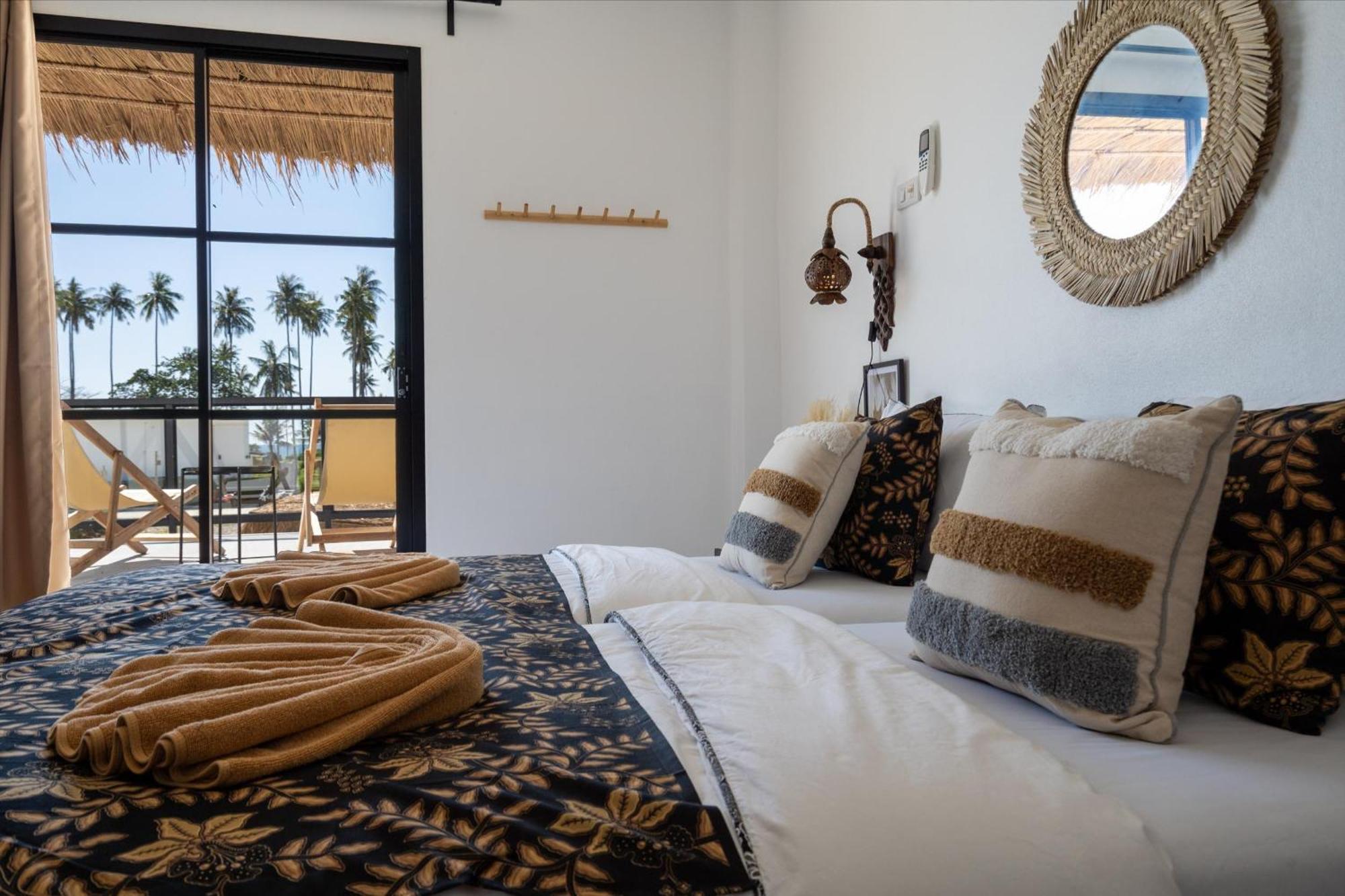 Manao Pool 45 - 5 Mins Walk To The Villa Koh Lanta