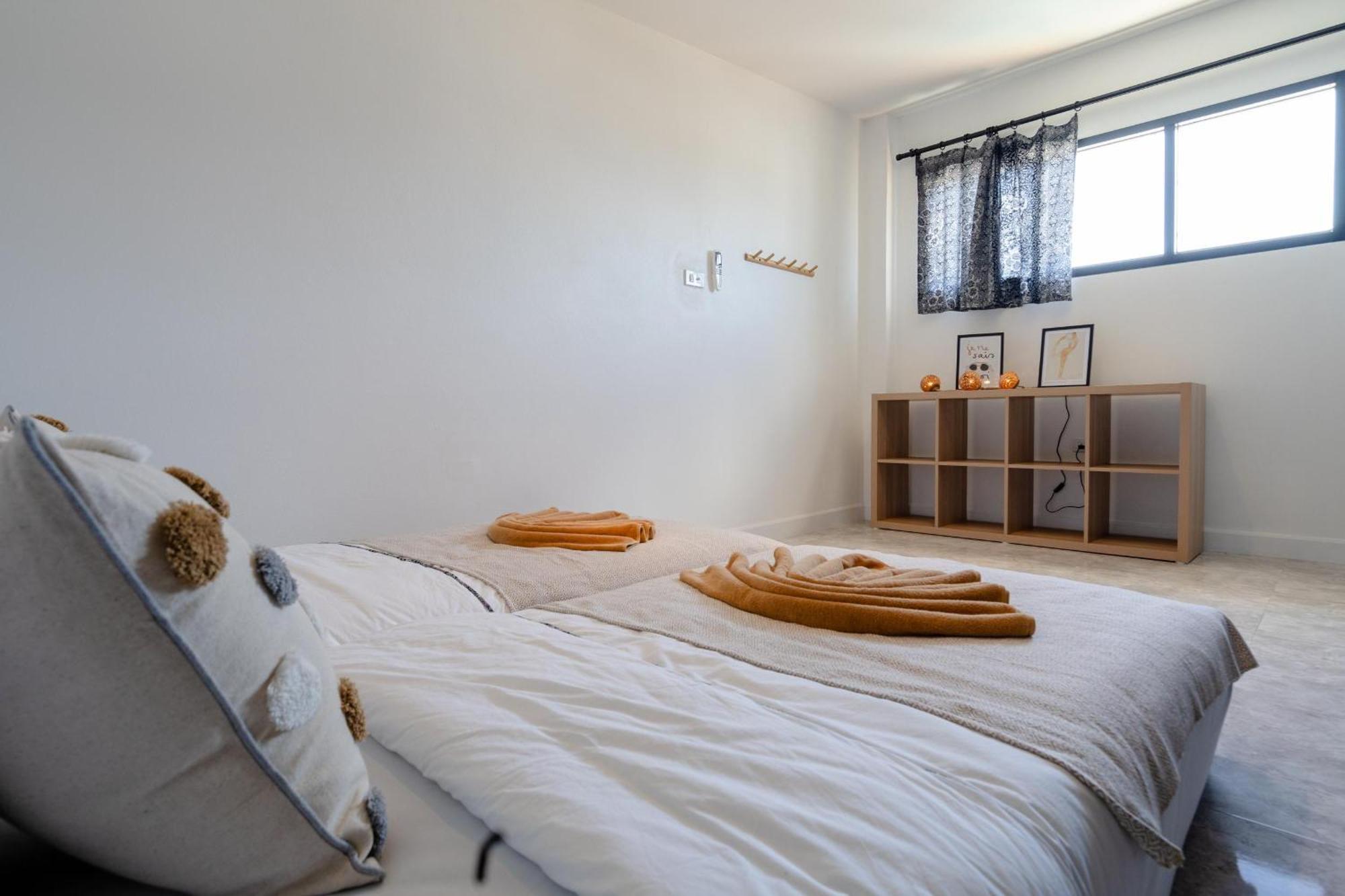 Manao Pool 45 - 5 Mins Walk To The